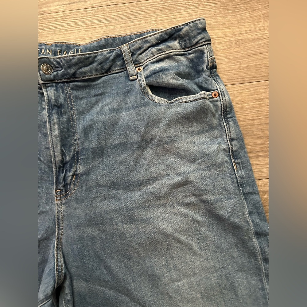 American Eagle Dreamy Drape Stretch Super High-Waisted Baggy Wide-Leg Jean, 20 - Picture 8 of 13